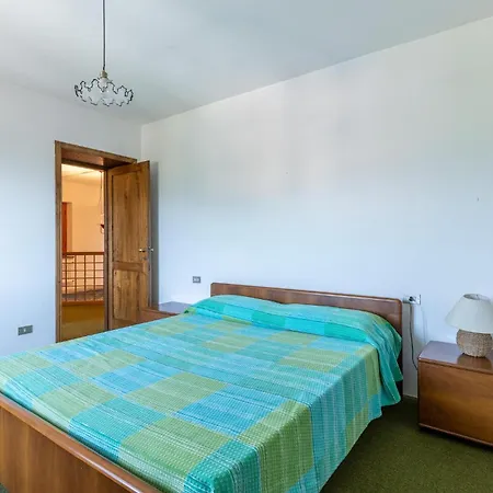 Feriehus Gorgeous In Collemandina Villa Collemandina
